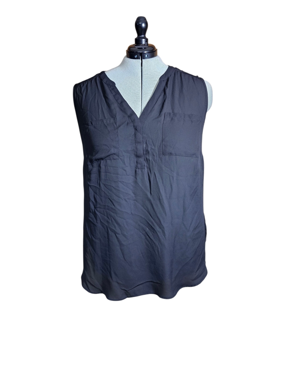 torrid Black Sleeveless V-Neck Pocket Tank